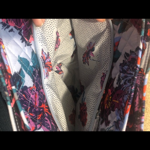 Vera Bradley Multi Compartment Shoulder Bag Firm Price - Picture 8 of 9